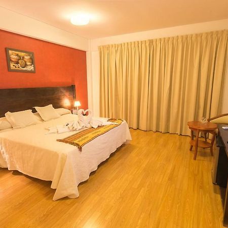 Hotel Las Maras Puerto Madryn Buitenkant foto