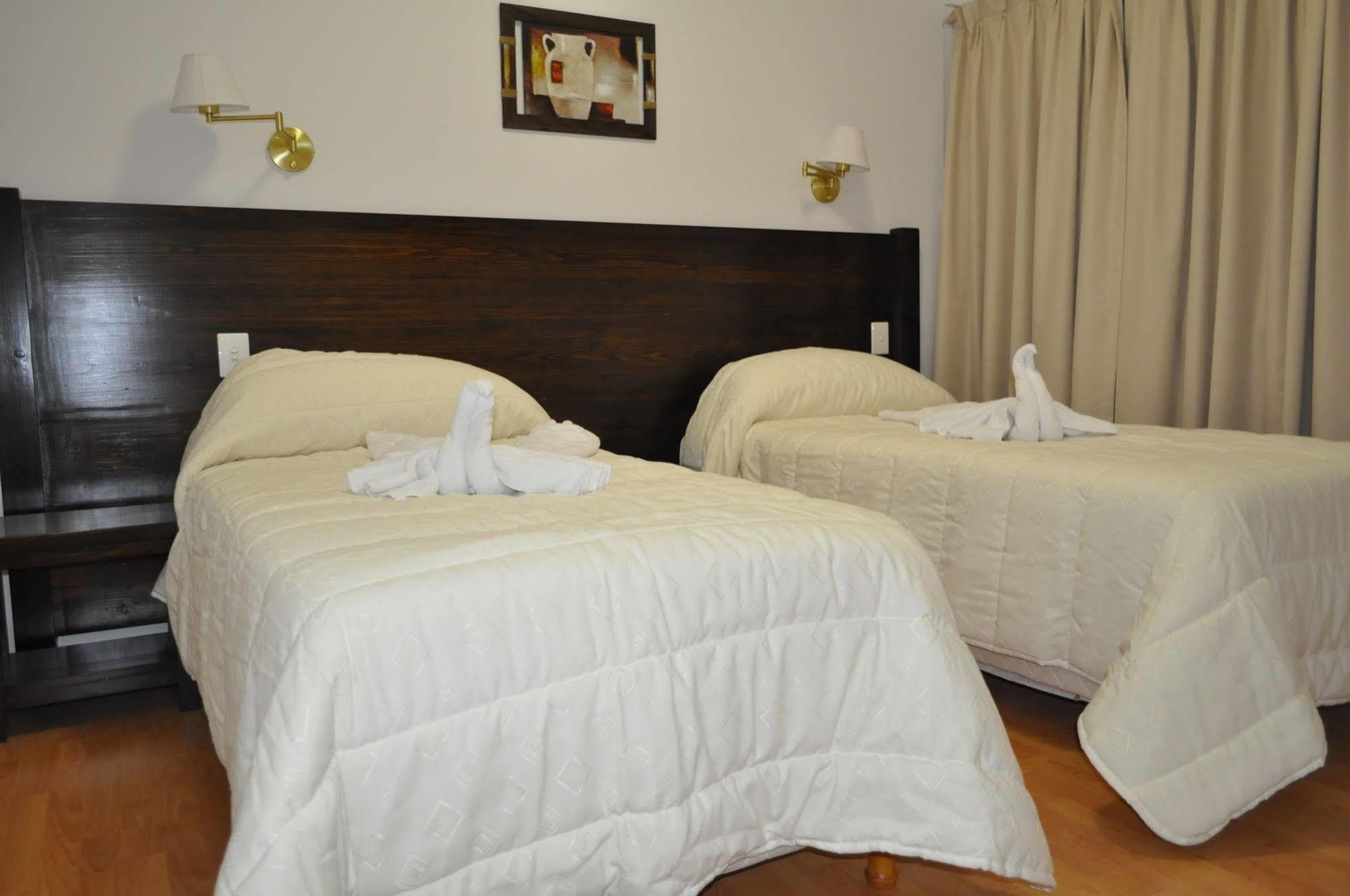 Hotel Las Maras Puerto Madryn Buitenkant foto